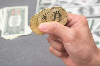 Cathie Wood:比特币可能会看到黄金万亿美元资产价值